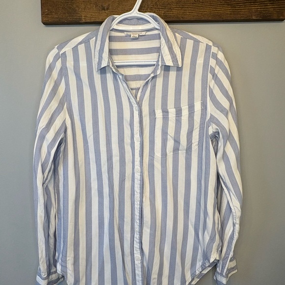 Beach lunch lounge Blue and White Striped Button Down Shirt size Small - Picture 5 of 11